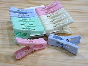 12個(gè)環(huán)保膠夾家直銷 夾子 塑料衣夾 二元精品 日用百貨a9 1 2